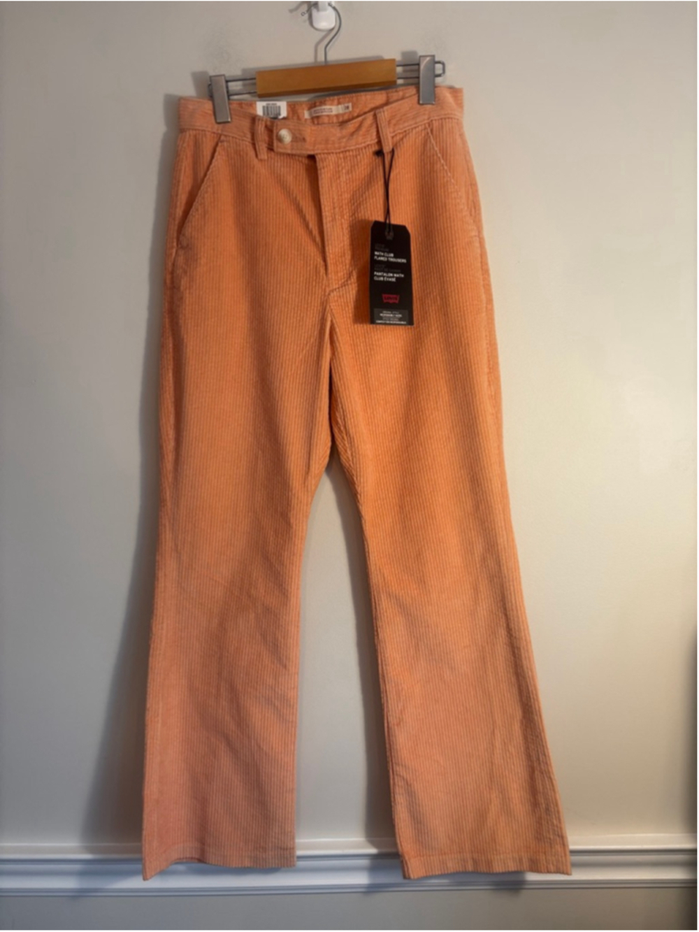 NWT Levi's Premium Math Club Flare Corduroy High Rise Trousers Women’s Size 28 - Picture 3 of 9